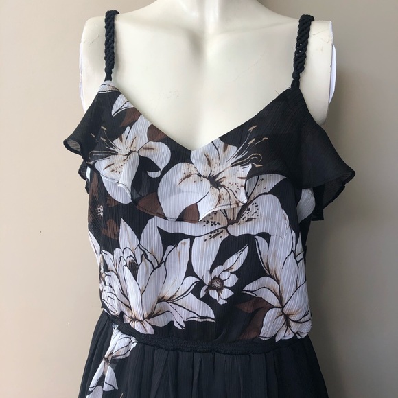 WHBM • Black Floral Sleeveless Ruffle Dress • Sz 6 - Picture 2 of 12